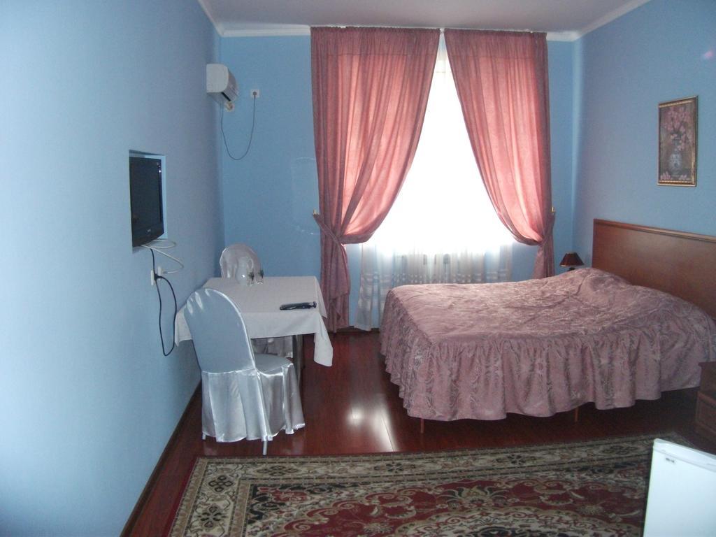 Hotel "Arai" Aqtöbe Exteriör bild