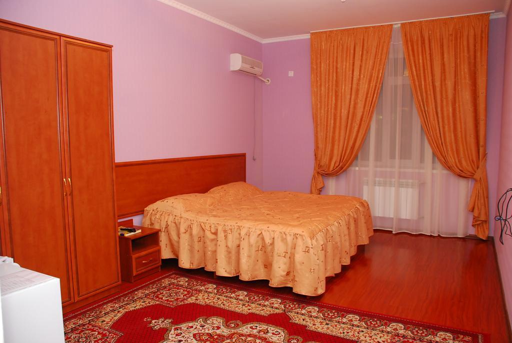 Hotel "Arai" Aqtöbe Exteriör bild